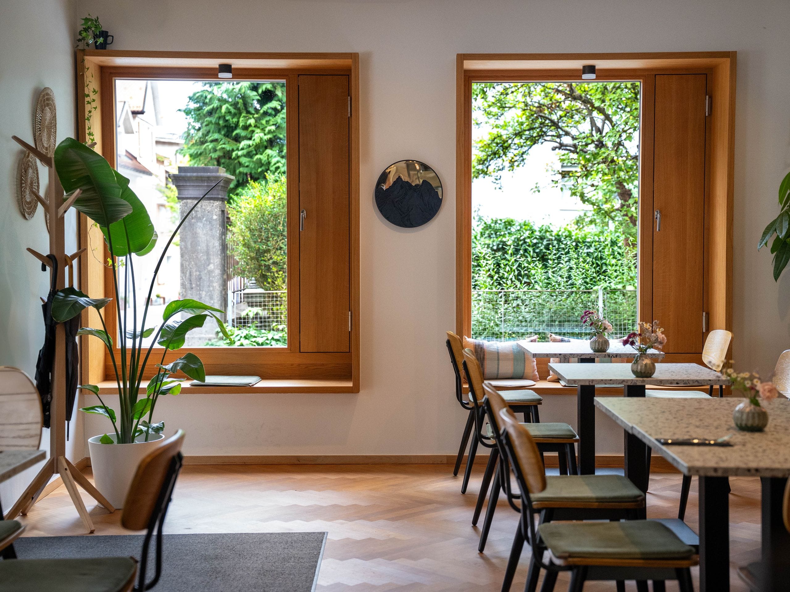 Sanierung mit neuen Eichen Holzfenster